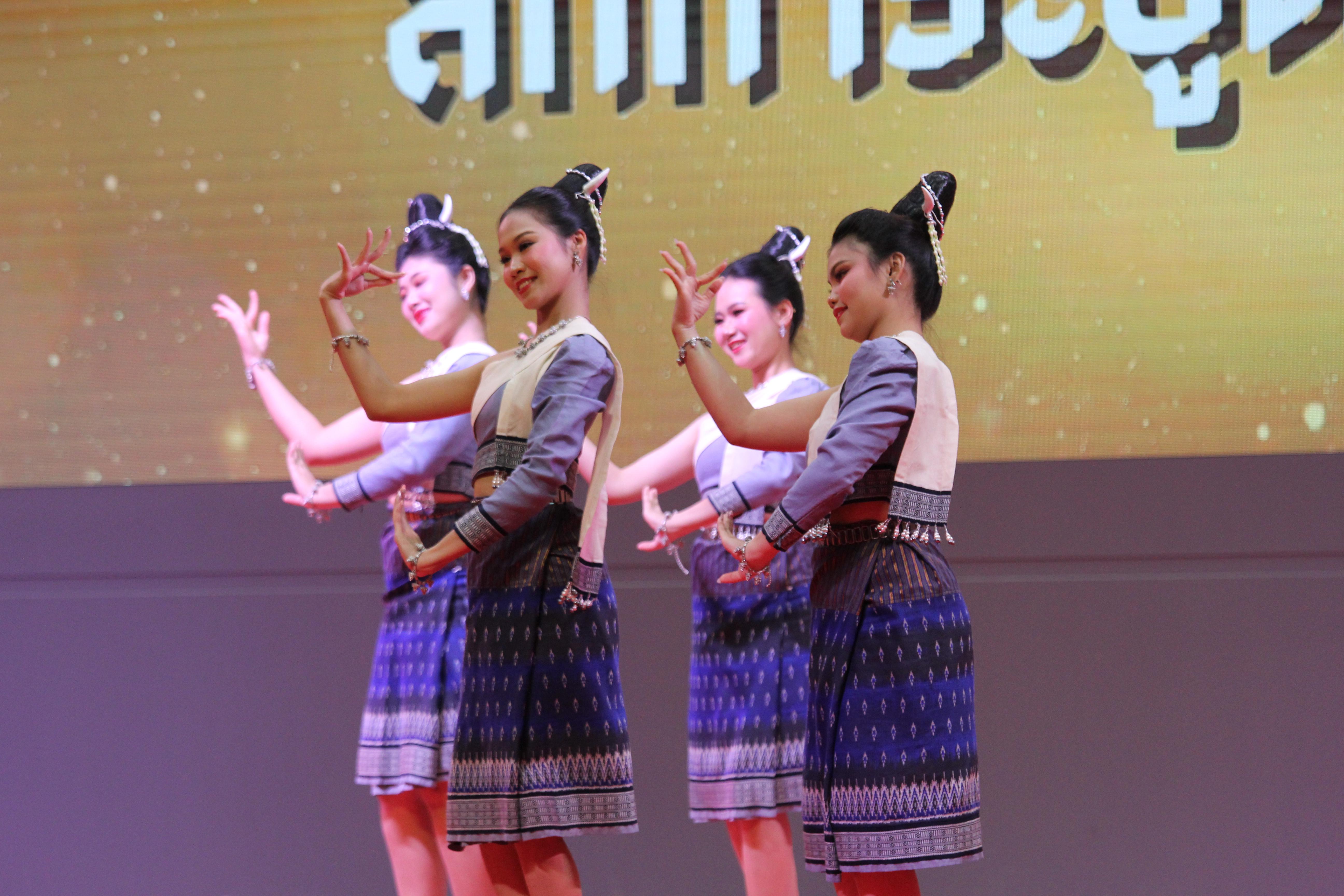 465. พิธีเปิดการแข่งขันทักษะวิชาการวิชาชีพครูและส่งเสริมศิลปวัฒนธรรม ครั้งที่13 มหาวิทยาลัยราชภัฏภาคเหนือ 8 สถาบัน