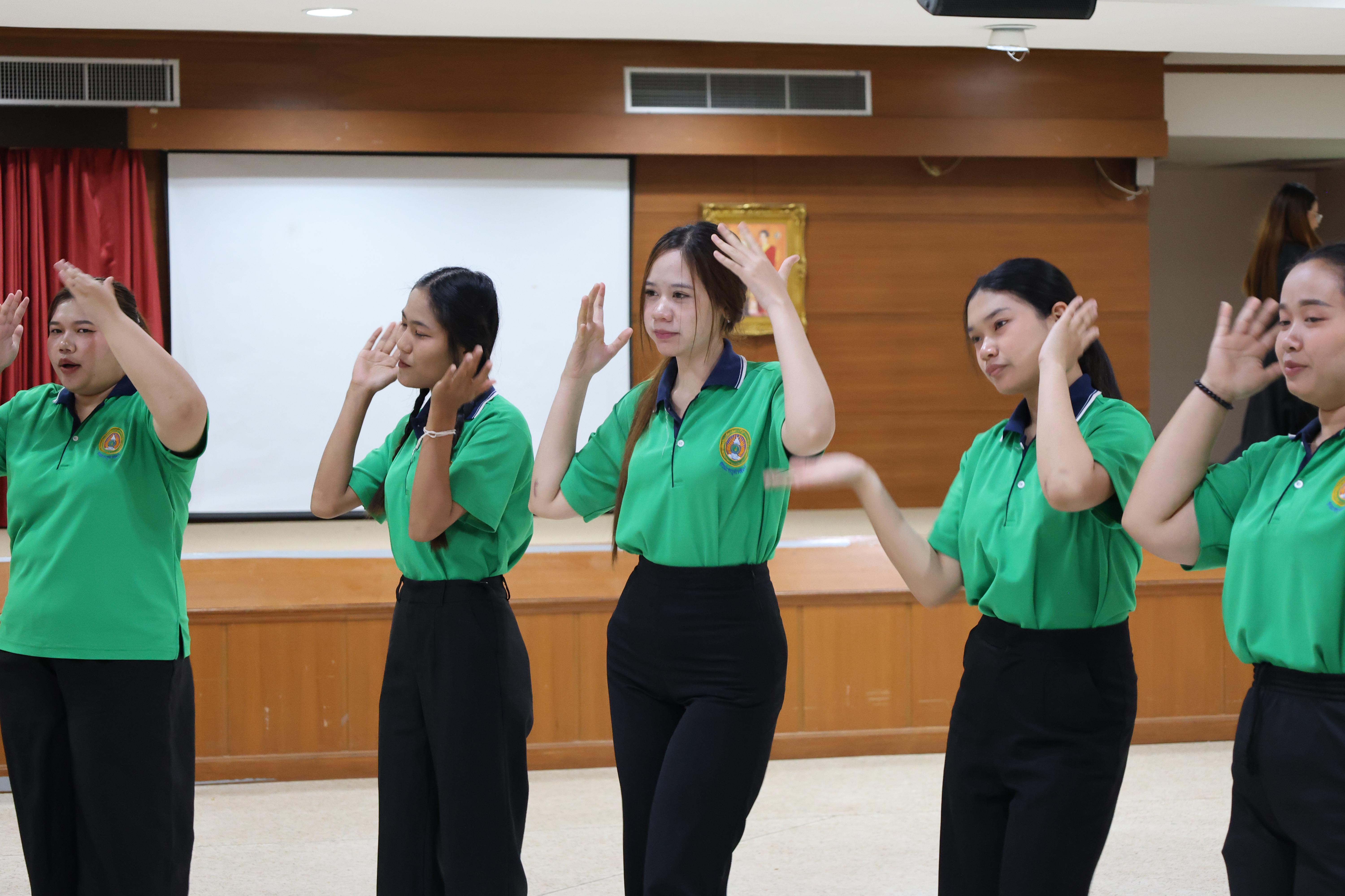 37. กิจกรรมบริการวิชาการ "โครงการสัญจรนักคิดสู่กระบวนการคิดทางวิทยาศาสตร์" โรงเรียนสาธิต (วัดวังยาง)