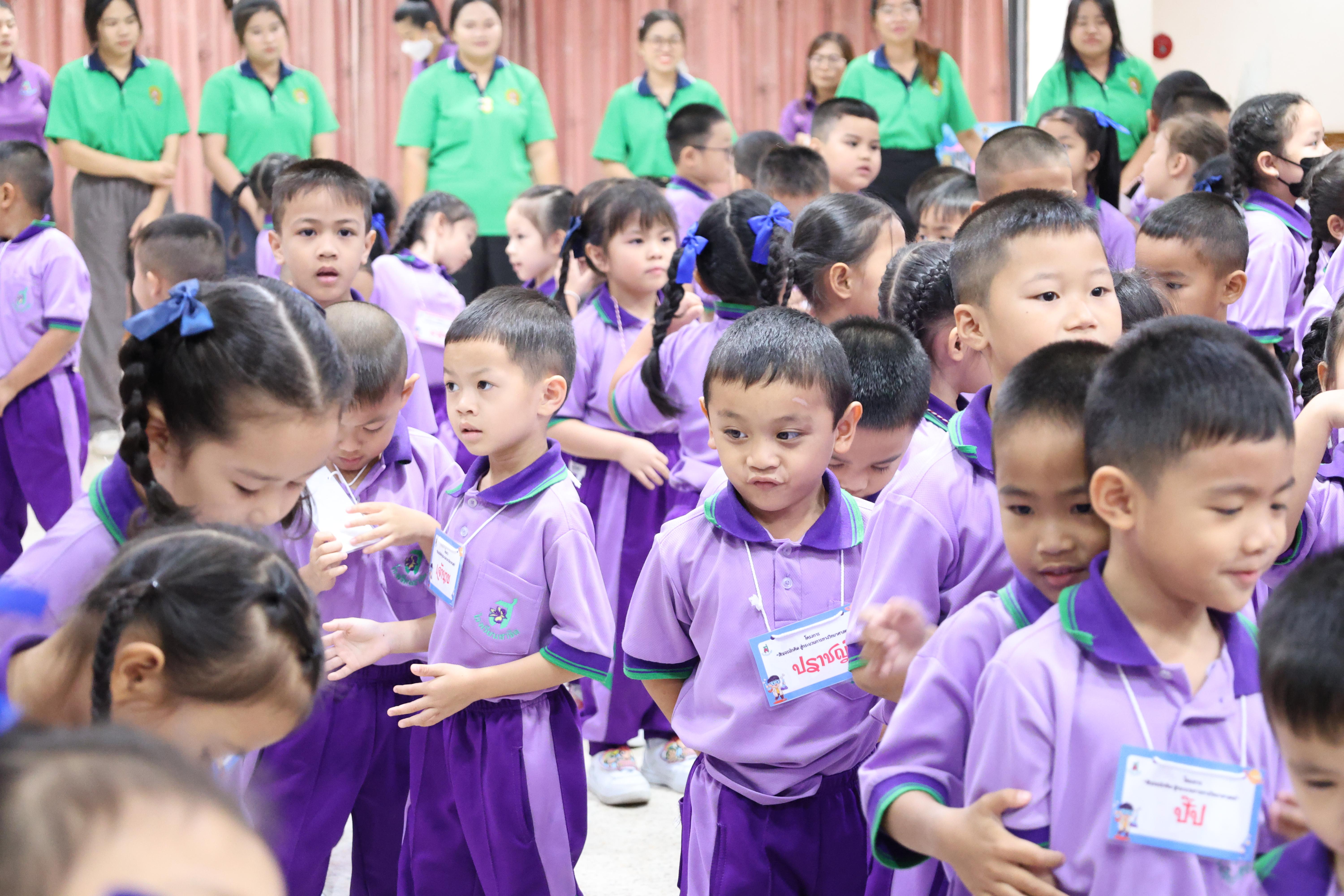 45. กิจกรรมบริการวิชาการ "โครงการสัญจรนักคิดสู่กระบวนการคิดทางวิทยาศาสตร์" โรงเรียนสาธิต (วัดวังยาง)