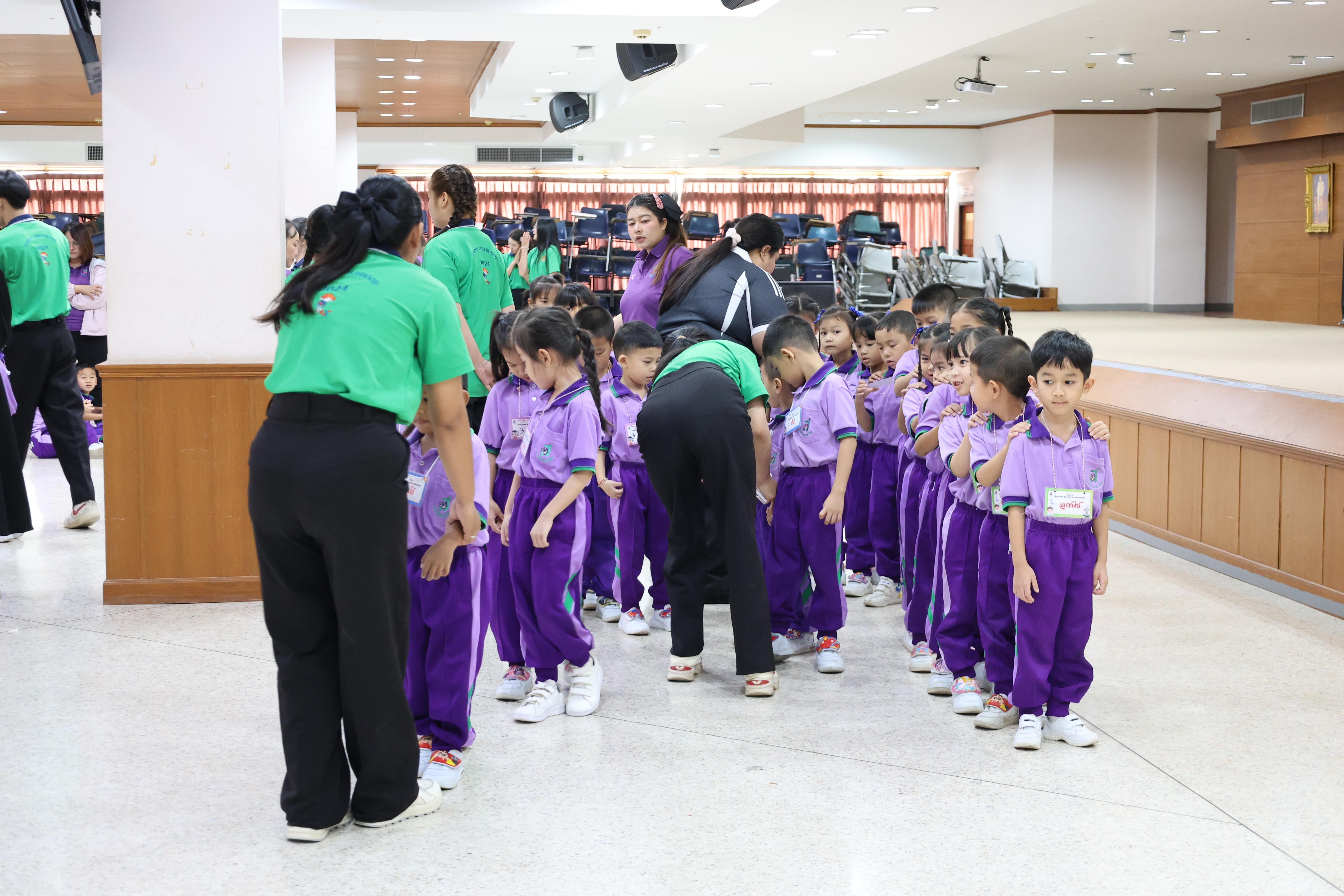 56. กิจกรรมบริการวิชาการ "โครงการสัญจรนักคิดสู่กระบวนการคิดทางวิทยาศาสตร์" โรงเรียนสาธิต (วัดวังยาง)