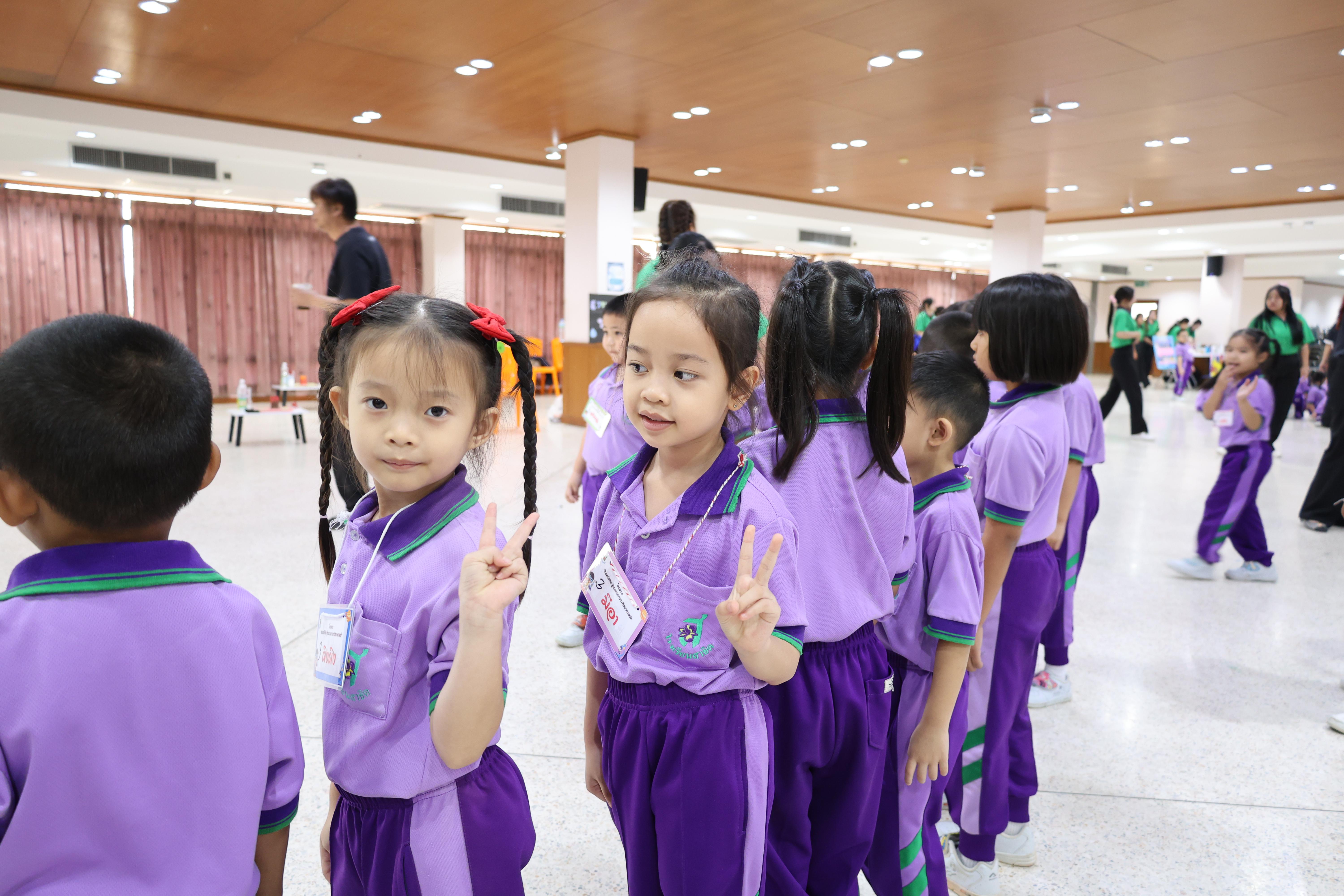 62. กิจกรรมบริการวิชาการ "โครงการสัญจรนักคิดสู่กระบวนการคิดทางวิทยาศาสตร์" โรงเรียนสาธิต (วัดวังยาง)