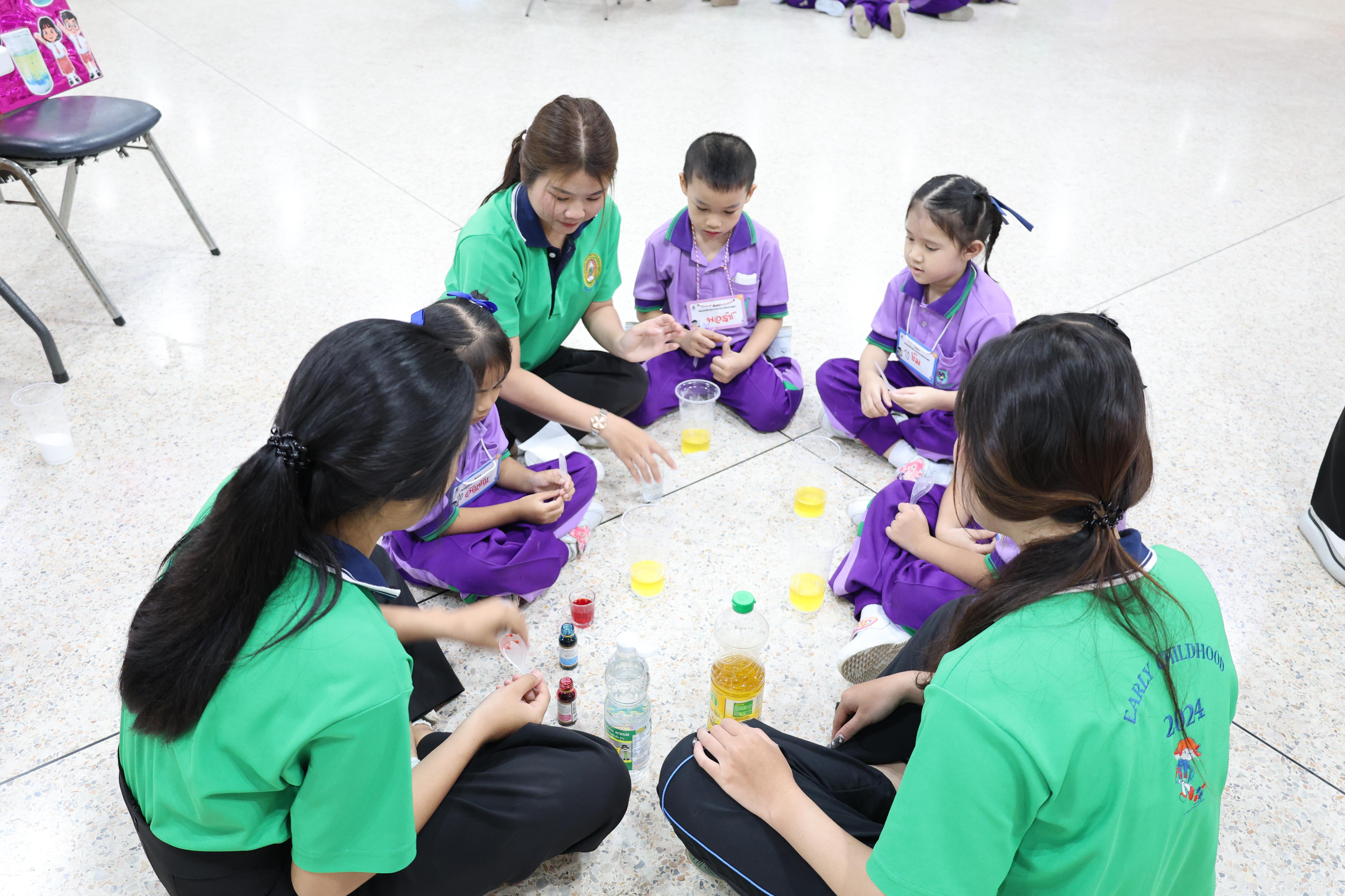 110. กิจกรรมบริการวิชาการ "โครงการสัญจรนักคิดสู่กระบวนการคิดทางวิทยาศาสตร์" โรงเรียนสาธิต (วัดวังยาง)