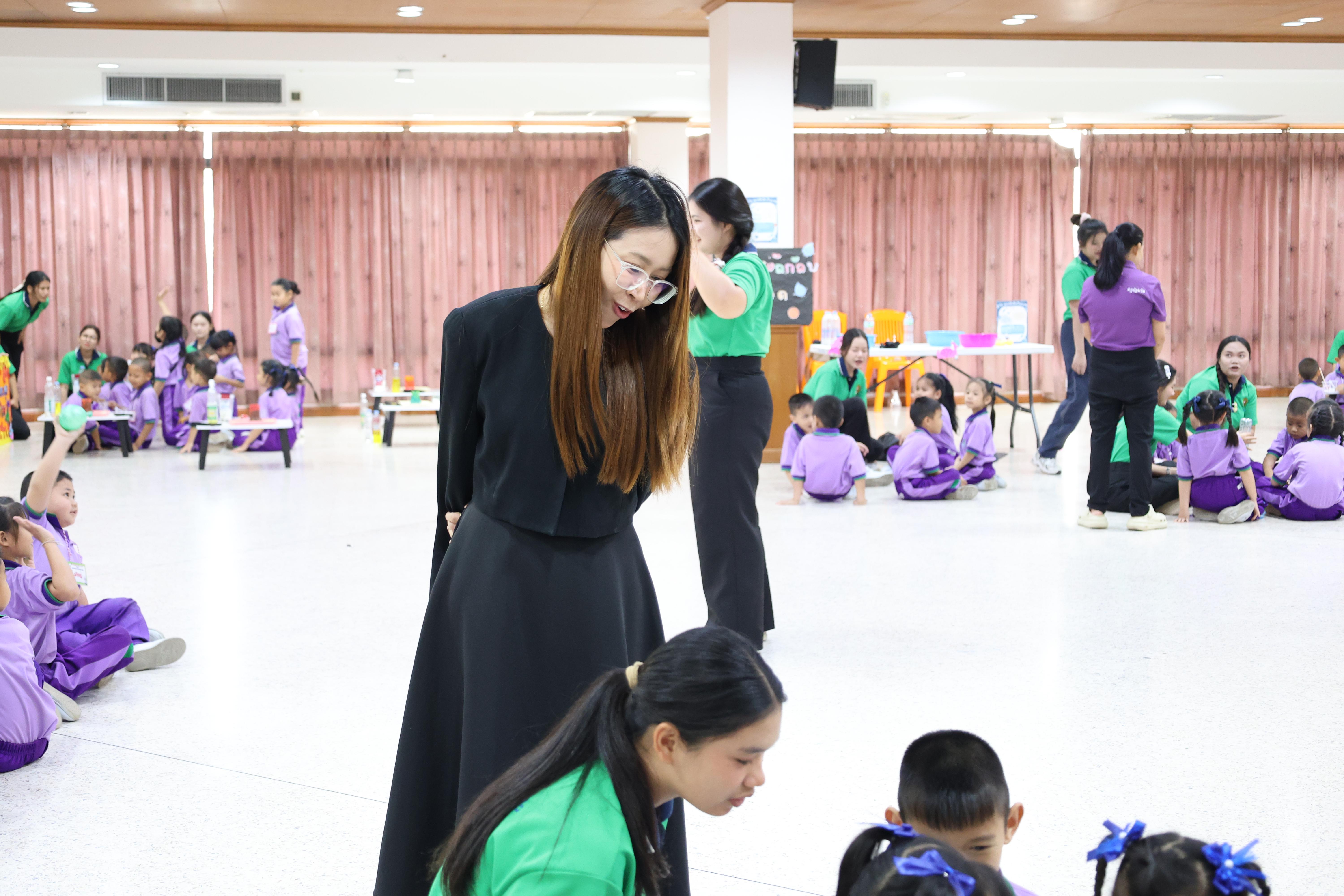 121. กิจกรรมบริการวิชาการ "โครงการสัญจรนักคิดสู่กระบวนการคิดทางวิทยาศาสตร์" โรงเรียนสาธิต (วัดวังยาง)