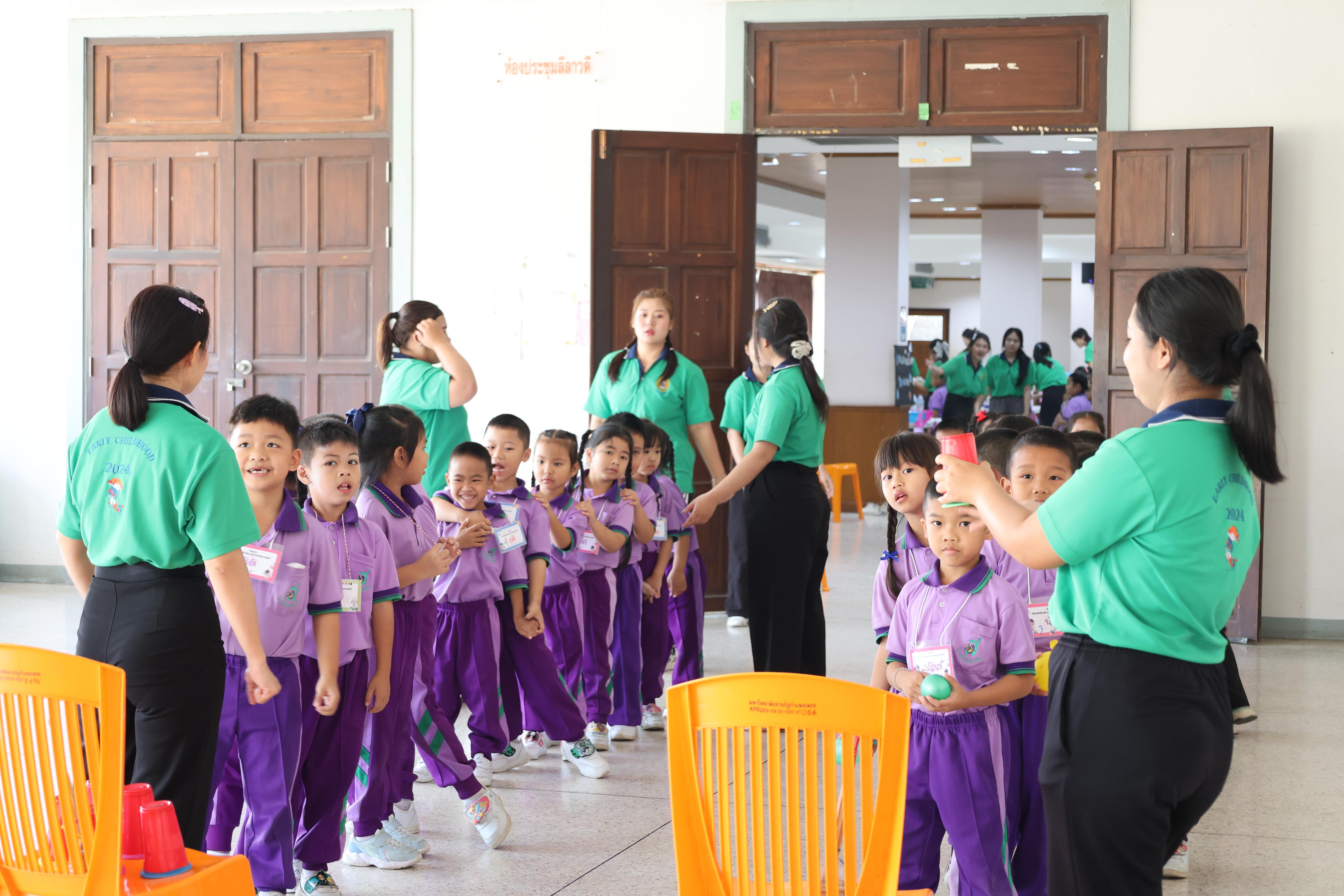 152. กิจกรรมบริการวิชาการ "โครงการสัญจรนักคิดสู่กระบวนการคิดทางวิทยาศาสตร์" โรงเรียนสาธิต (วัดวังยาง)