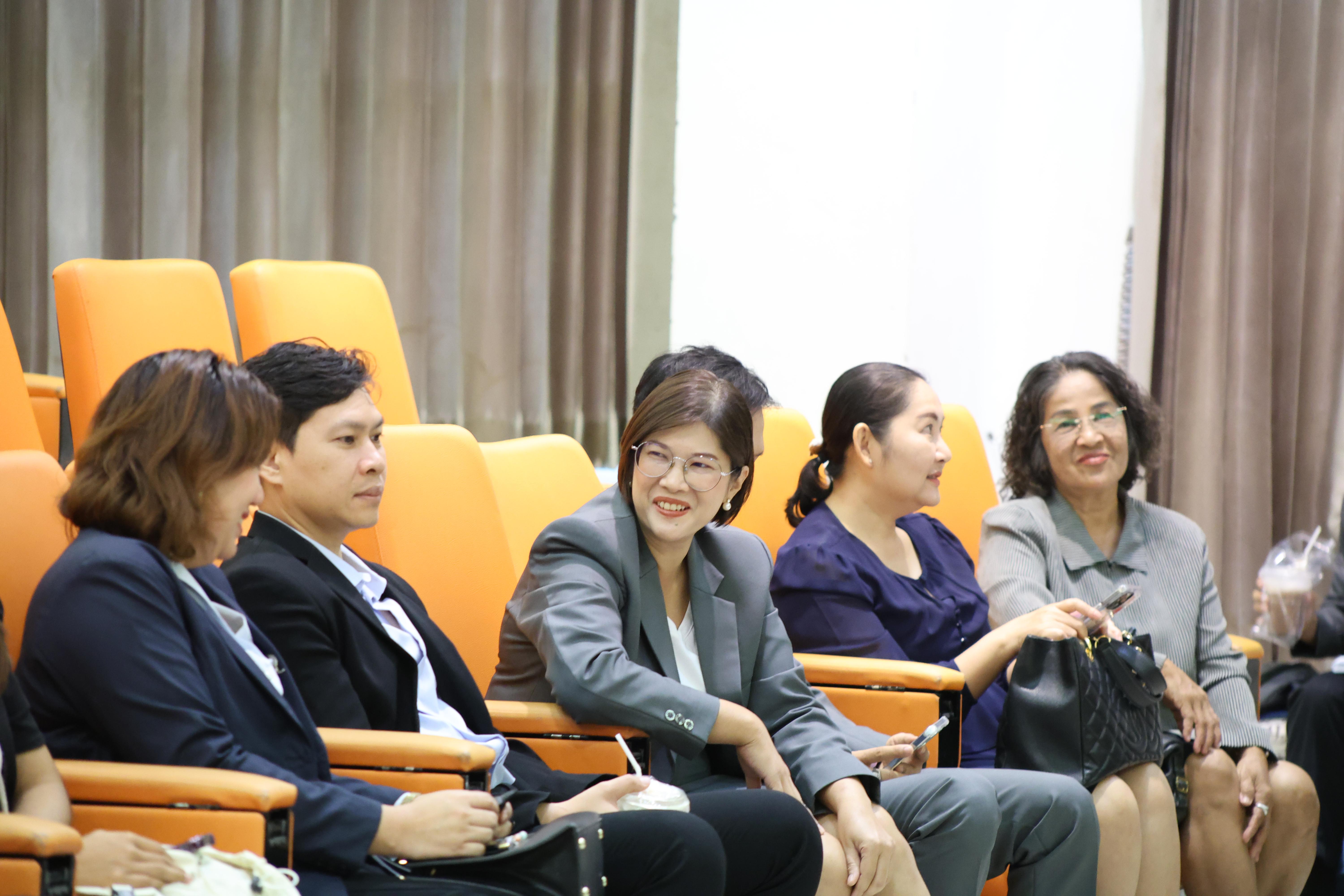 37. การปฐมนิเทศนักศึกษาใหม่ หลักสูตรประกาศนียบัตรบัณฑิตสาขาวิชาชีพครู ประจำปีการศึกษา2569