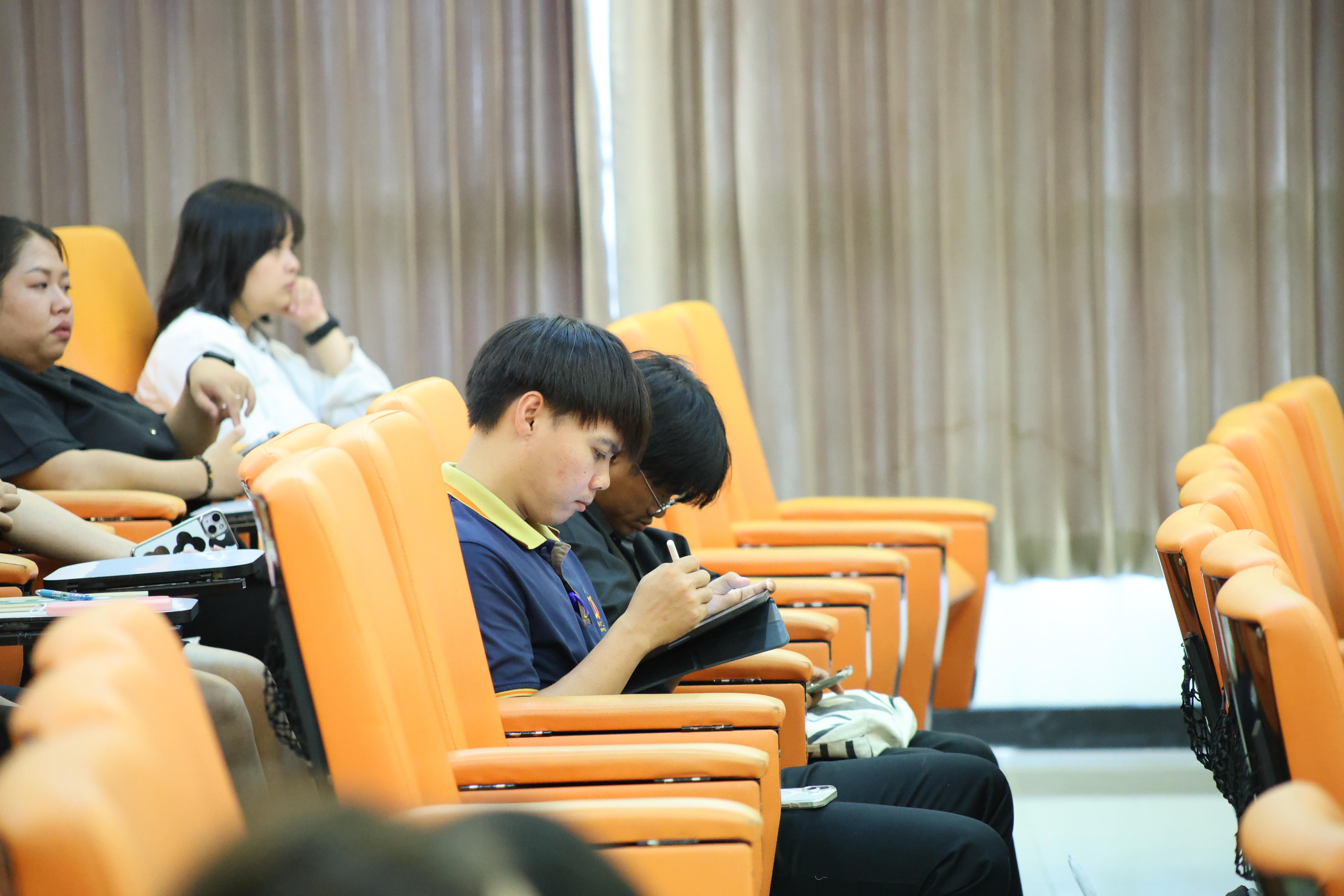 76. การปฐมนิเทศนักศึกษาใหม่ หลักสูตรประกาศนียบัตรบัณฑิตสาขาวิชาชีพครู ประจำปีการศึกษา2569