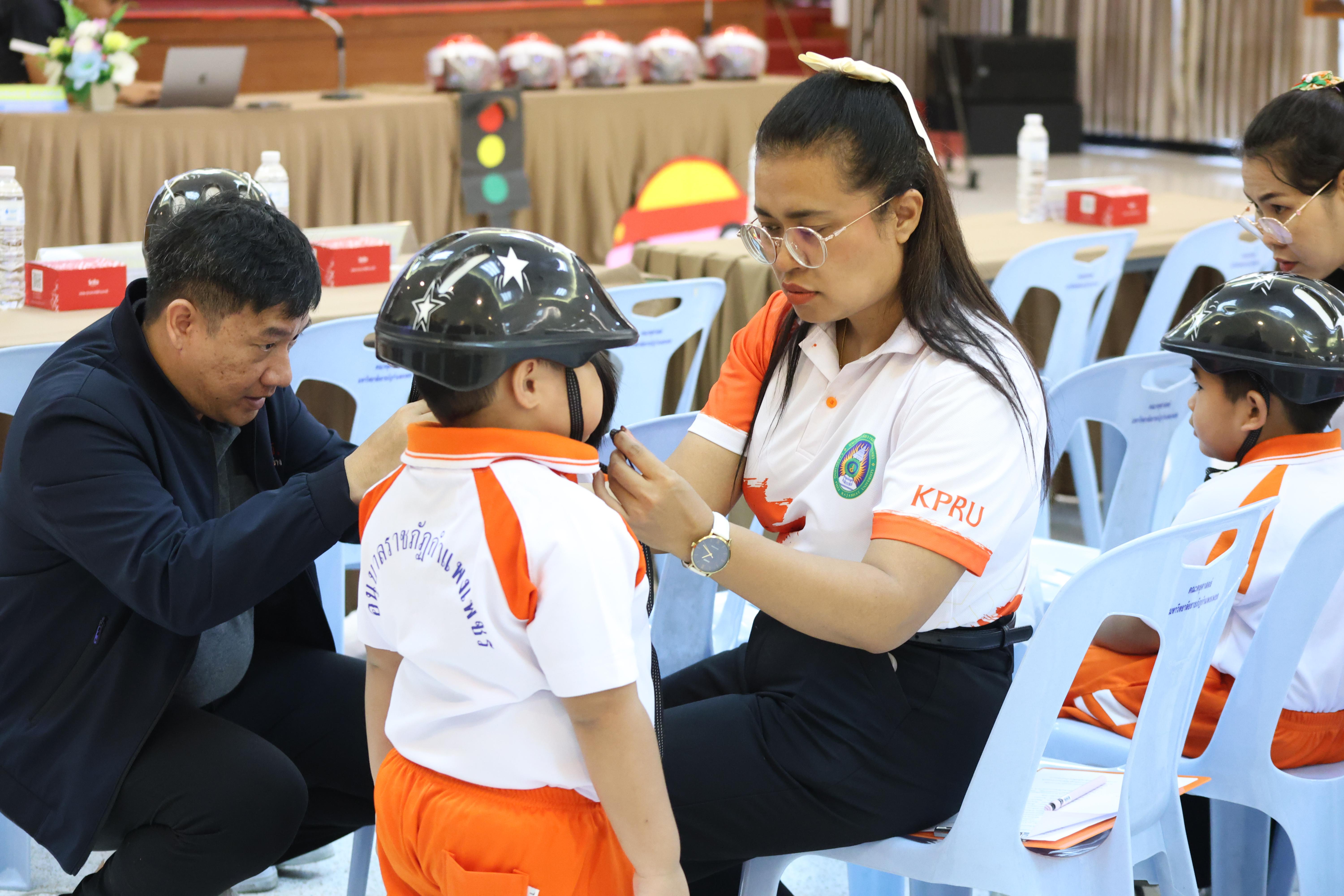 2. กิจกรรมแถลงความตามบันทึกข้อตกลงความเข้าใจโครงการสร้างเสริมวินัยจราจรระดับปฐมวัยสู่ชุมชนจราจรปลอดภัยอย่างยั่งยืน