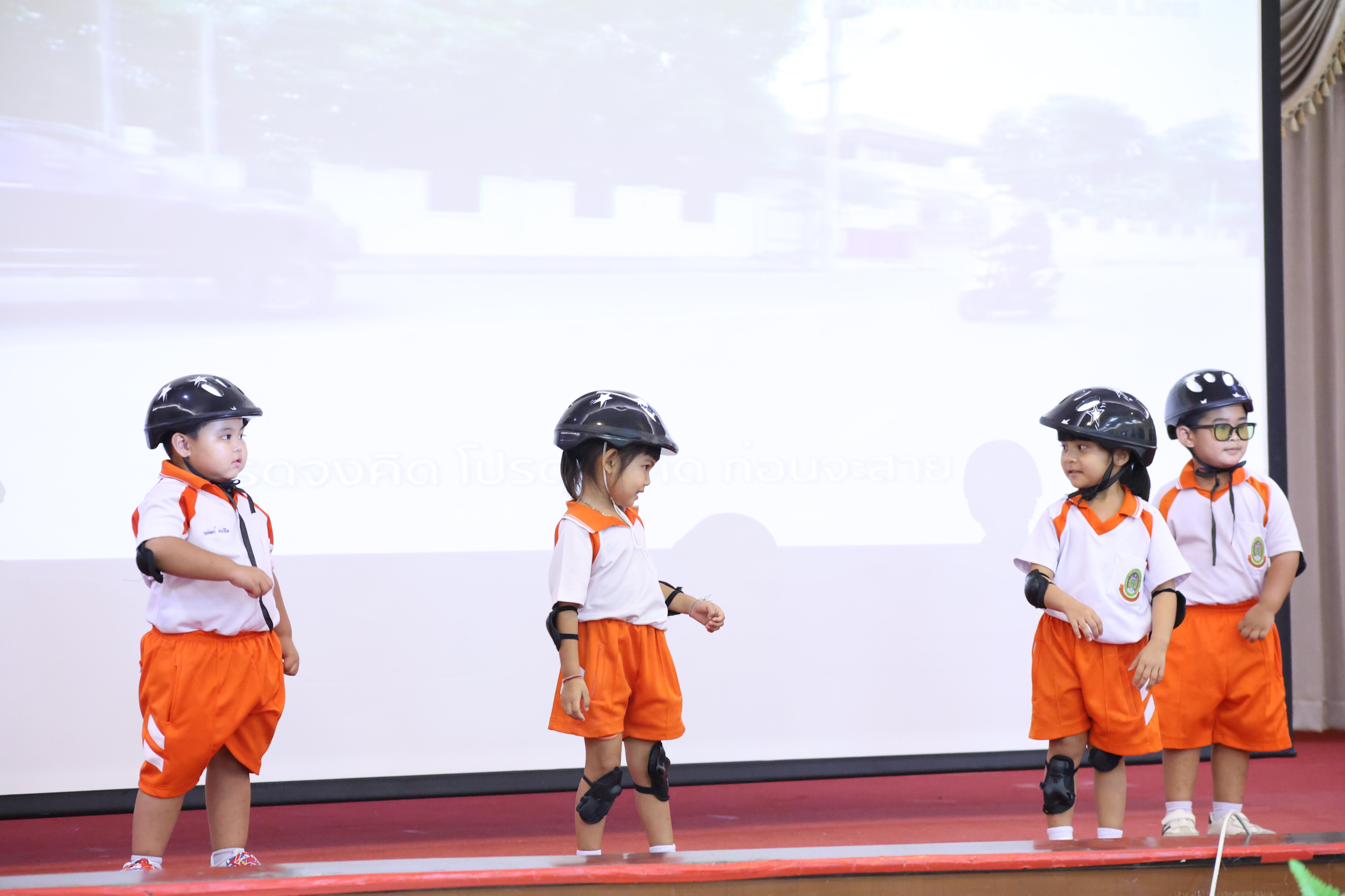 40. กิจกรรมแถลงความตามบันทึกข้อตกลงความเข้าใจโครงการสร้างเสริมวินัยจราจรระดับปฐมวัยสู่ชุมชนจราจรปลอดภัยอย่างยั่งยืน