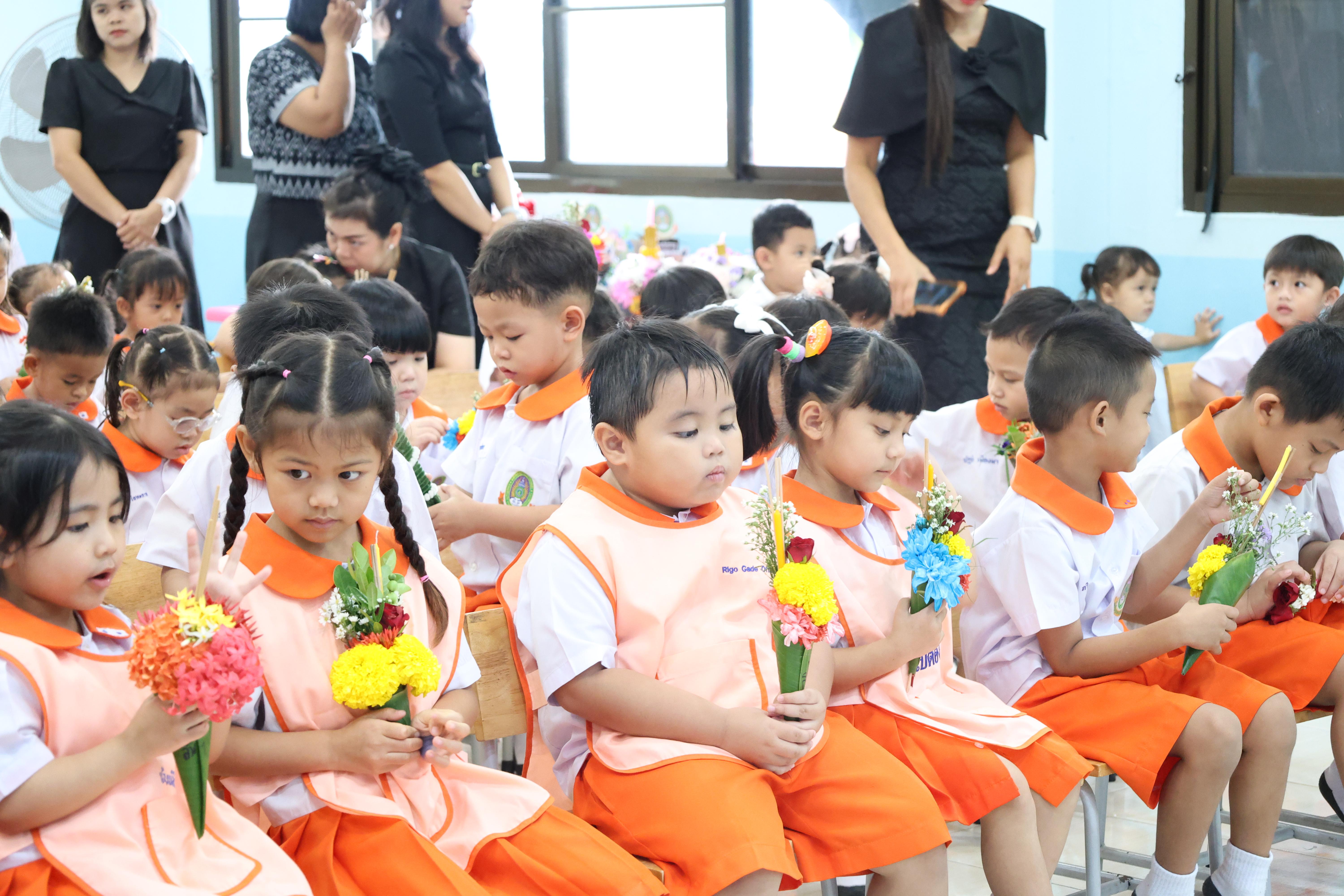 63. พิธีไหว้ครูโรงเรียนอนุบาลราชภัฏกำแพงเพชร