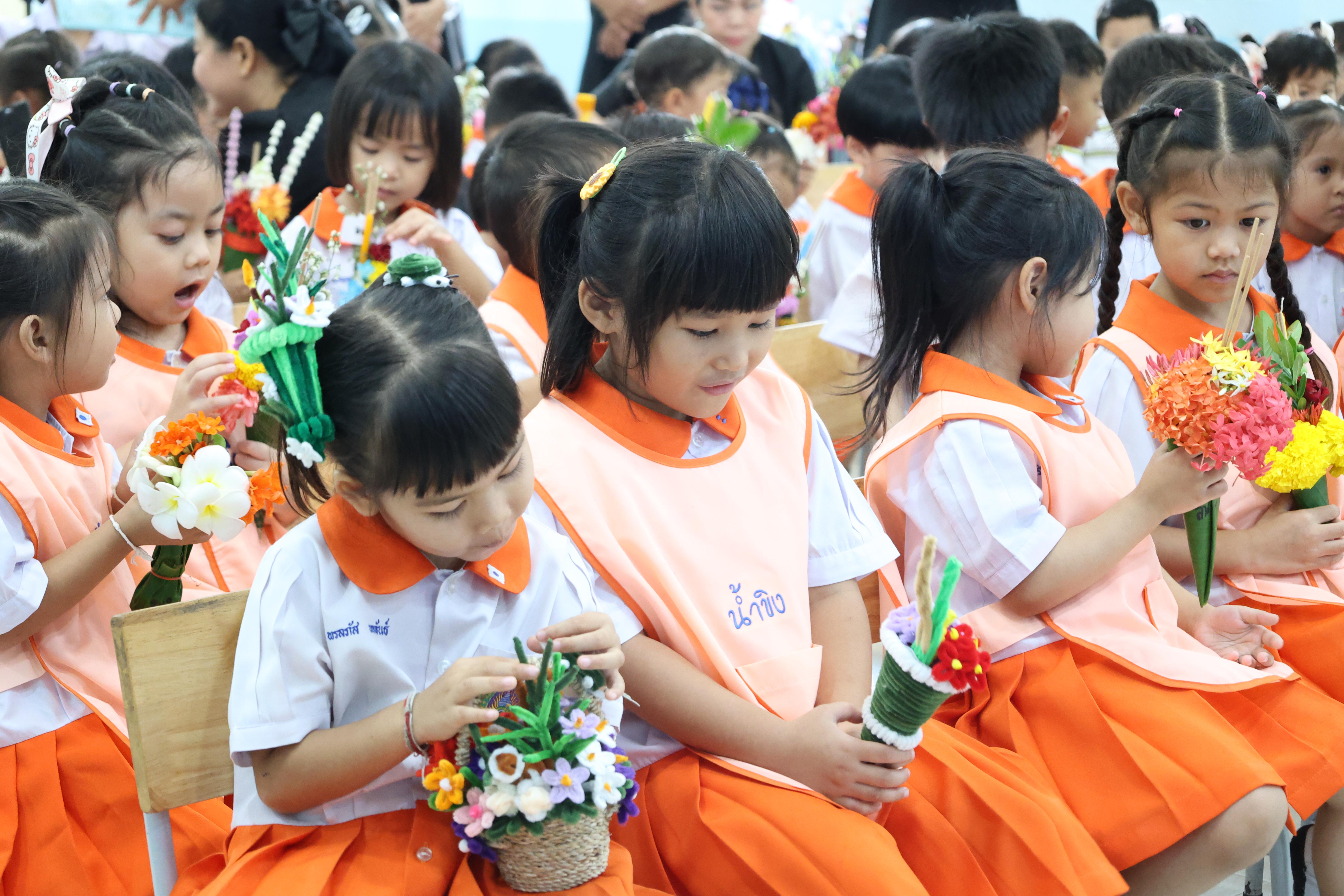 64. พิธีไหว้ครูโรงเรียนอนุบาลราชภัฏกำแพงเพชร