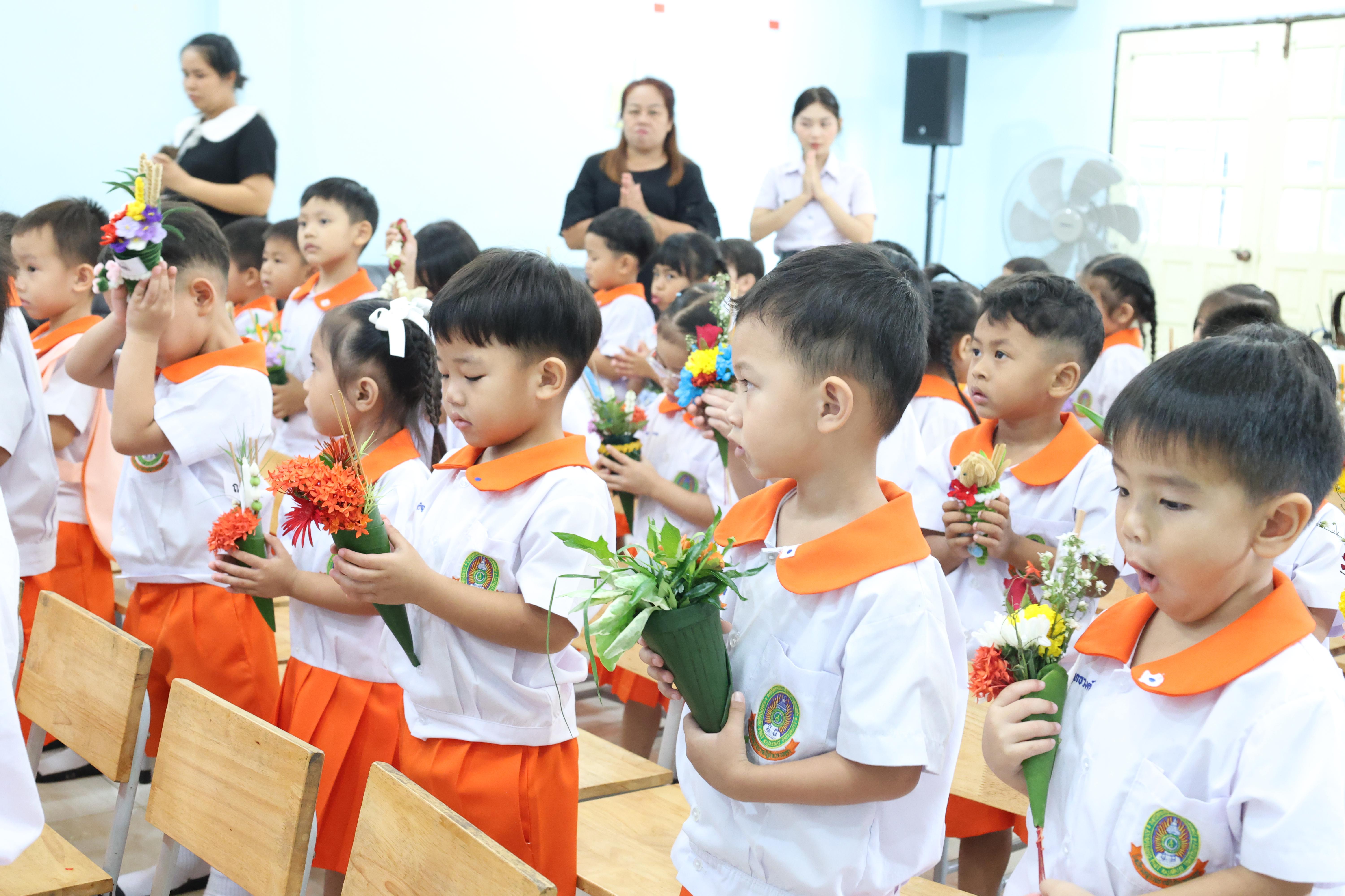 90. พิธีไหว้ครูโรงเรียนอนุบาลราชภัฏกำแพงเพชร