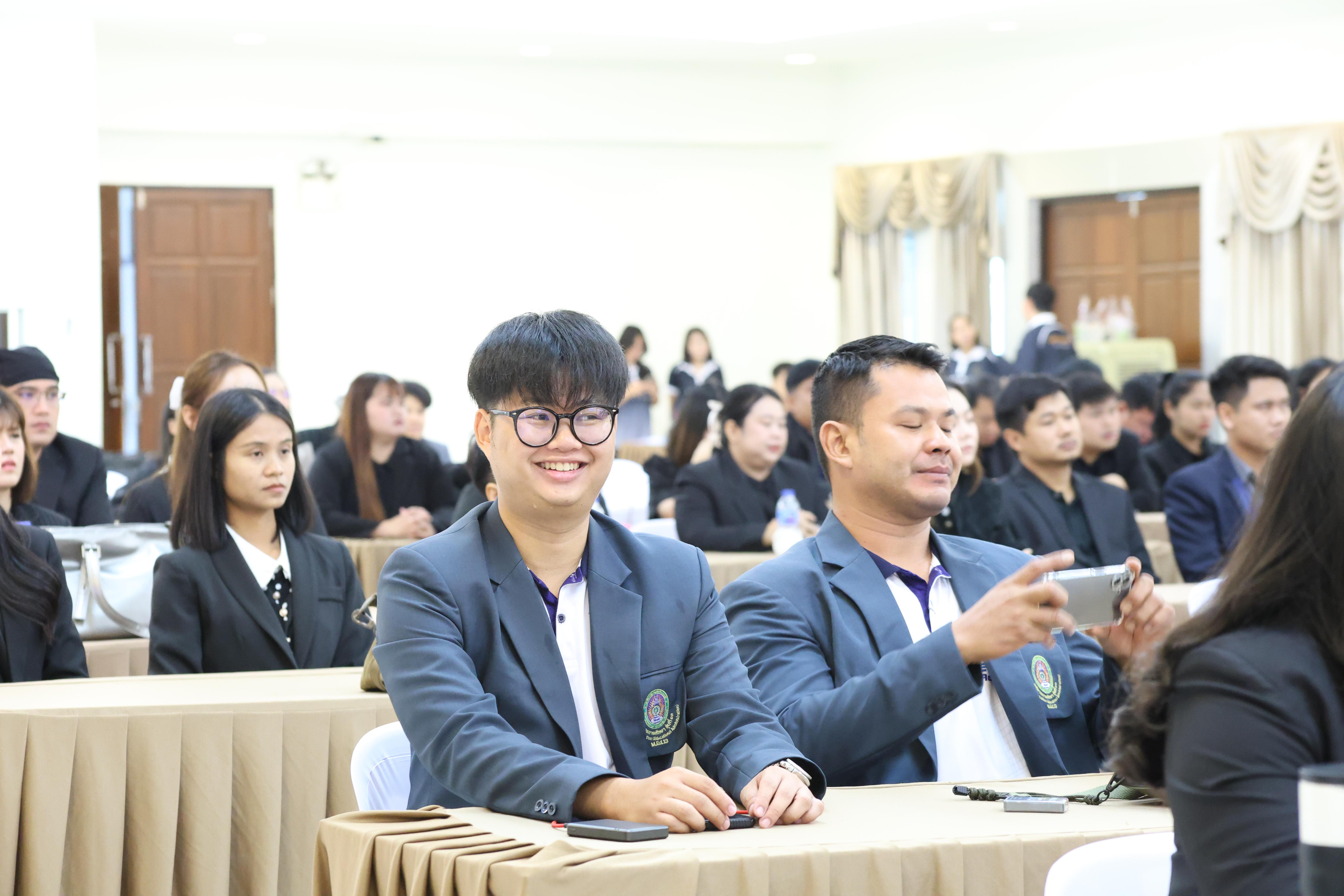 21. กิจกรรมสานสัมพันธ์สู่ขวัญน้อง-พี่ ตามวิถีวัฒนธรรมกัลยาณมิตรของนักศึกษาระดับบัณฑิตศึกษา สาขาวิชาบริหารการศึกษา ประจำปีการศึกษา2569