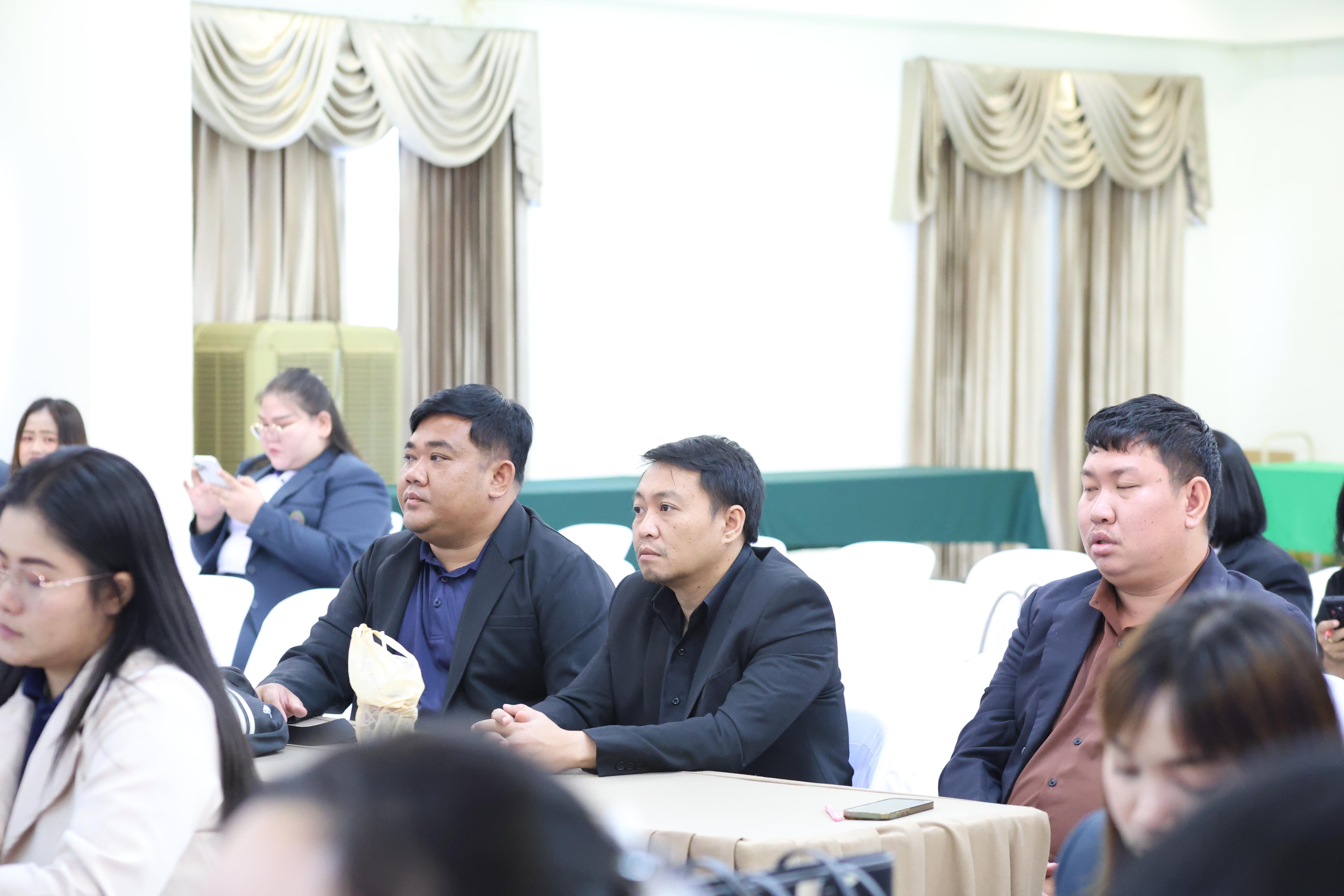 76. กิจกรรมสานสัมพันธ์สู่ขวัญน้อง-พี่ ตามวิถีวัฒนธรรมกัลยาณมิตรของนักศึกษาระดับบัณฑิตศึกษา สาขาวิชาบริหารการศึกษา ประจำปีการศึกษา2569