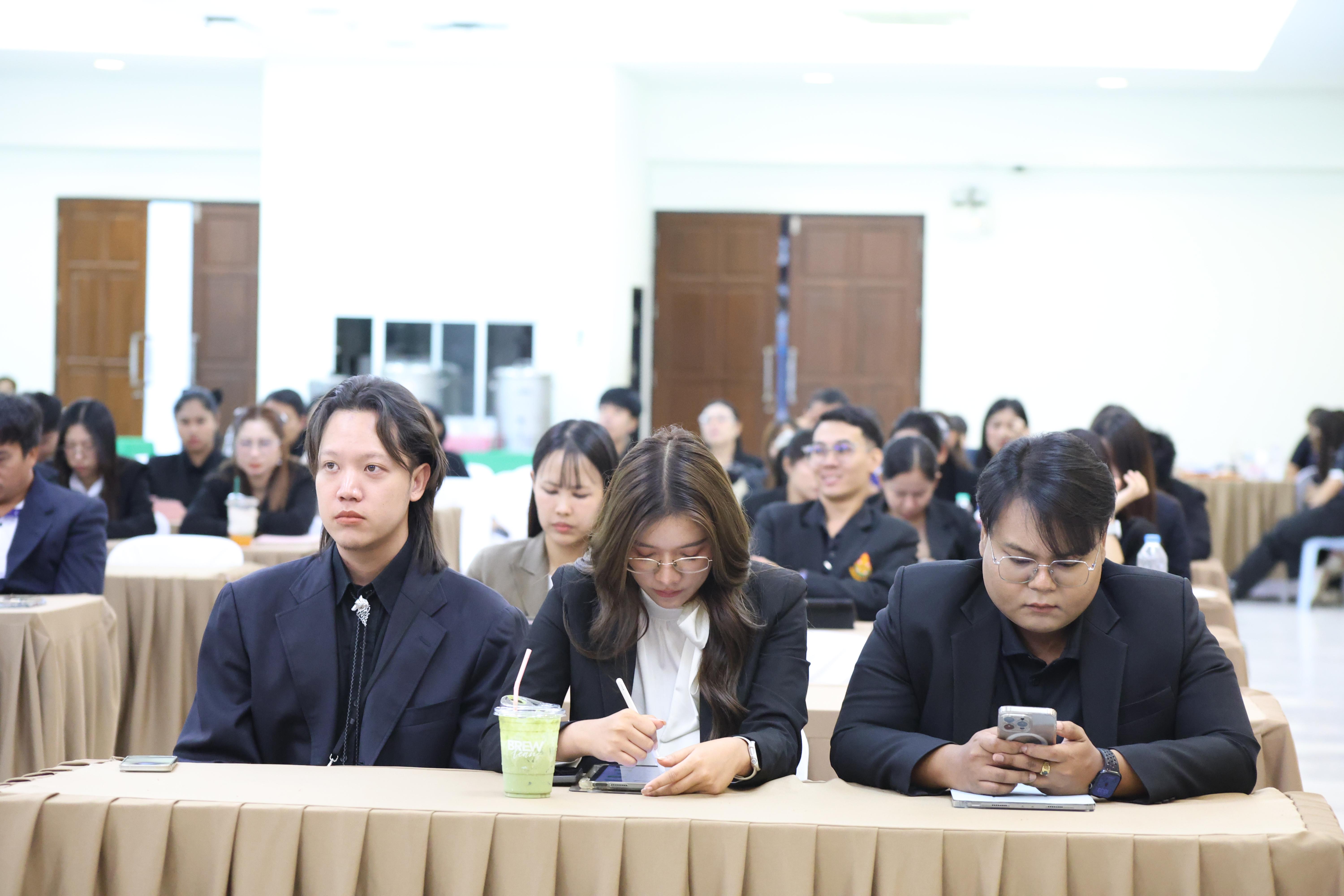 89. กิจกรรมสานสัมพันธ์สู่ขวัญน้อง-พี่ ตามวิถีวัฒนธรรมกัลยาณมิตรของนักศึกษาระดับบัณฑิตศึกษา สาขาวิชาบริหารการศึกษา ประจำปีการศึกษา2569