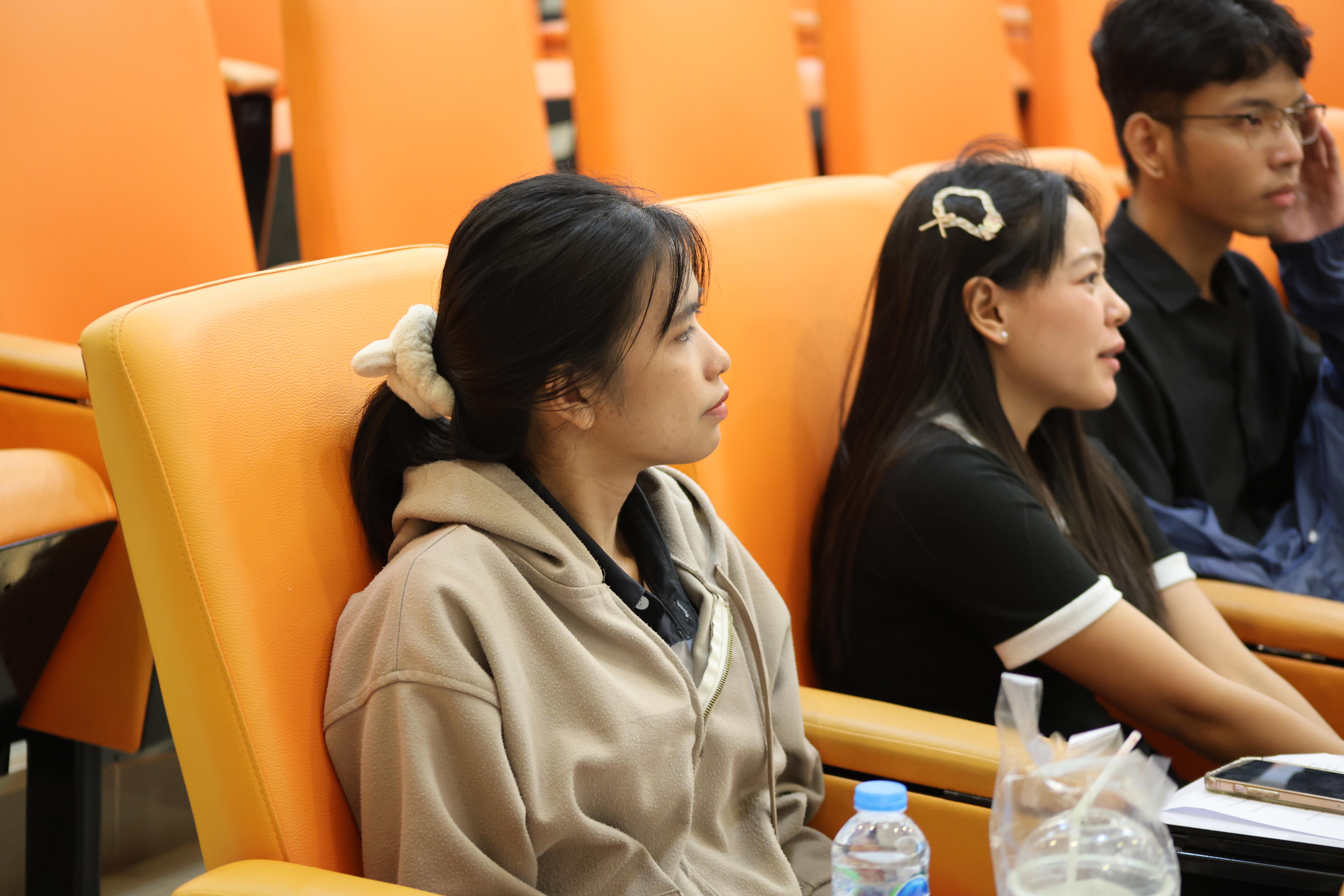 258. โครงการสัมมนาเป็นหมู่คณะพัฒนาทักษะการสอนและความเป็นครู และพัฒนาส่งเสริมด้านภาษาไทยและภาษาอังกฤษ