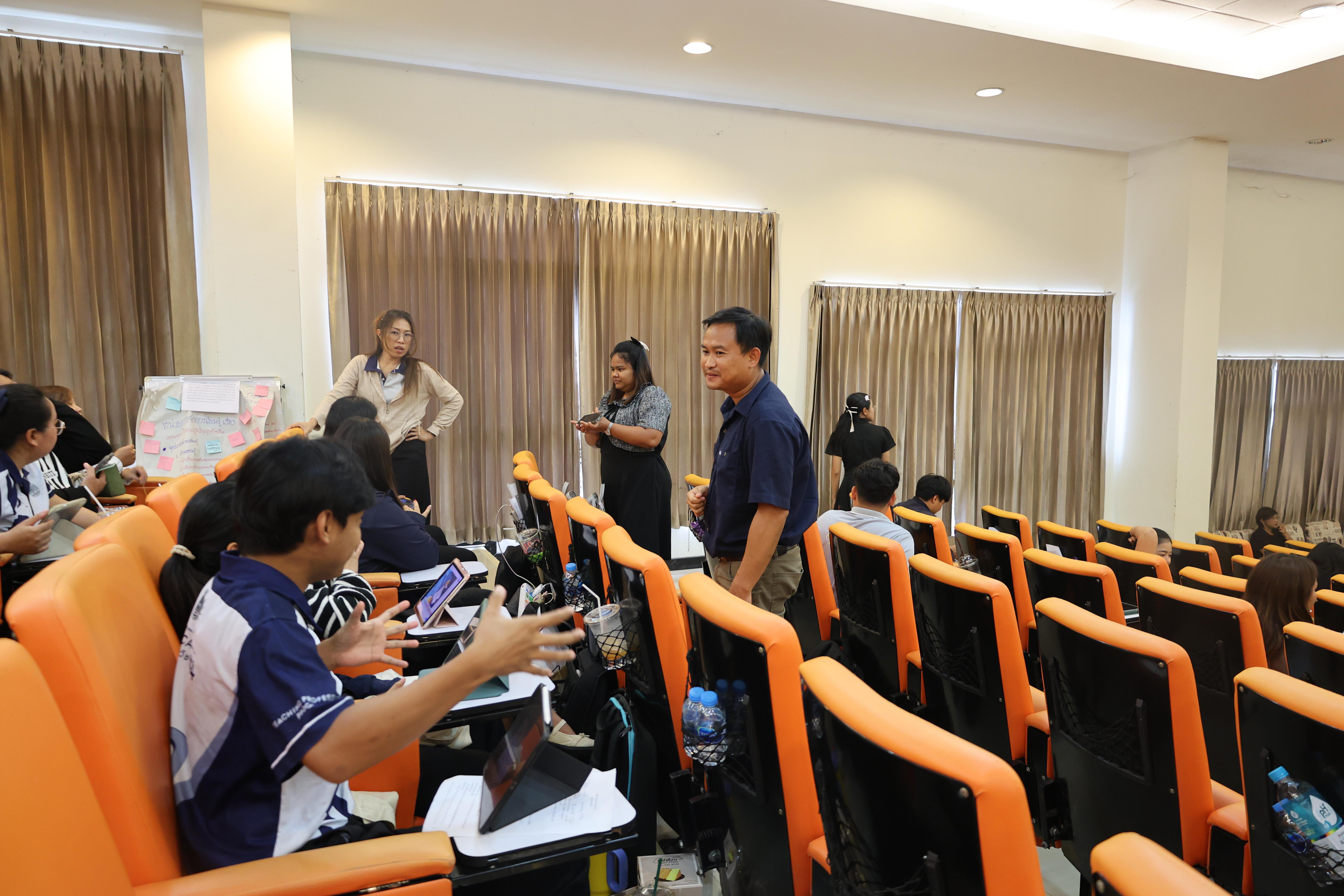277. โครงการสัมมนาเป็นหมู่คณะพัฒนาทักษะการสอนและความเป็นครู และพัฒนาส่งเสริมด้านภาษาไทยและภาษาอังกฤษ