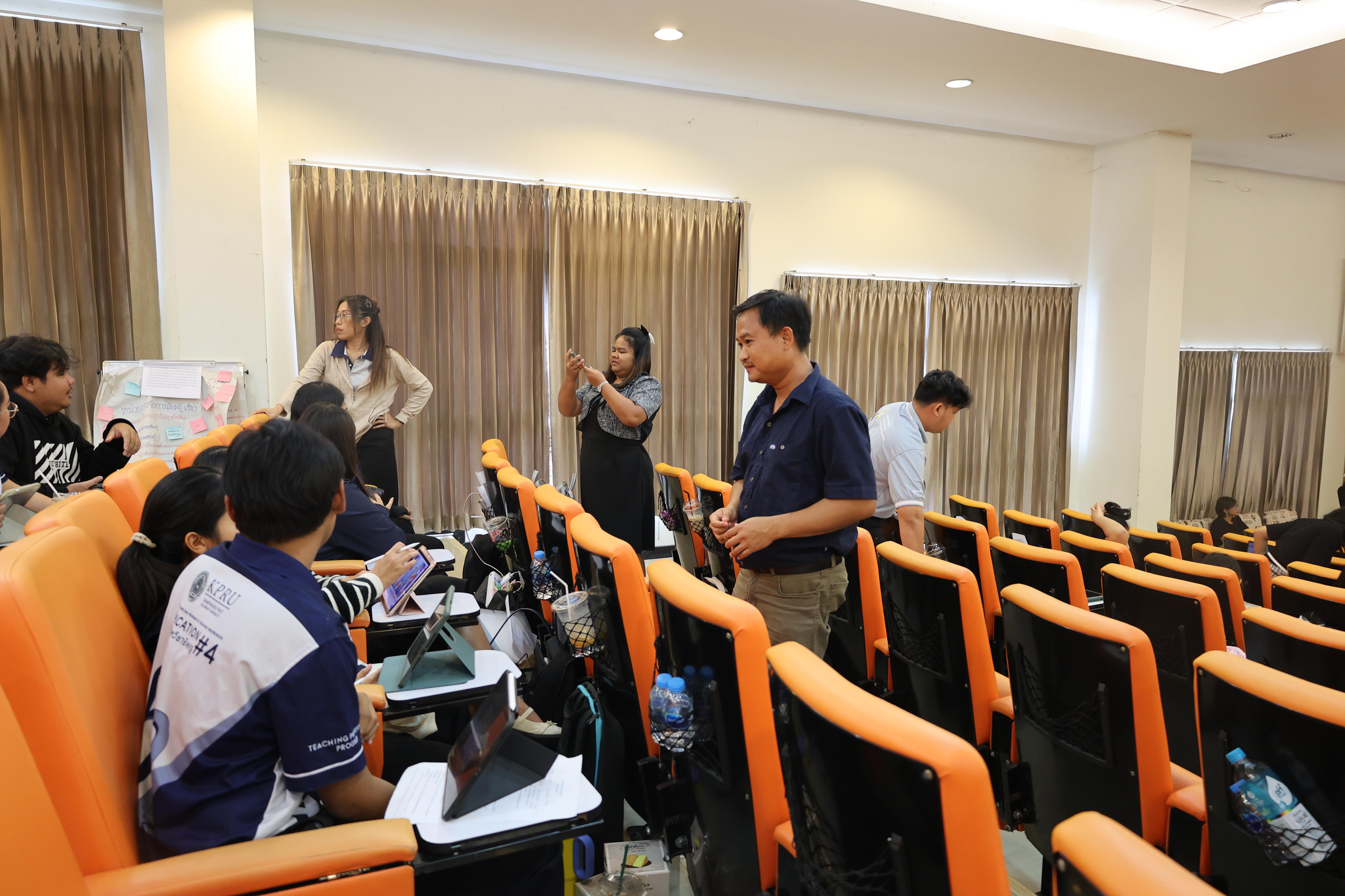 282. โครงการสัมมนาเป็นหมู่คณะพัฒนาทักษะการสอนและความเป็นครู และพัฒนาส่งเสริมด้านภาษาไทยและภาษาอังกฤษ