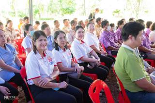 5. รองคณบดีฝ่ายบริหารและบริการวิชาการรายงานผลการดำเนินงานโครงการยกระดับการจัดการเรียนรู้โรงเรียนเครือข่ายขนาดเล็ก ปีการศึกษา 2565 ต่อพลเอกดาว์พงษ์ รัตนสุวรรณ องคมนตรี