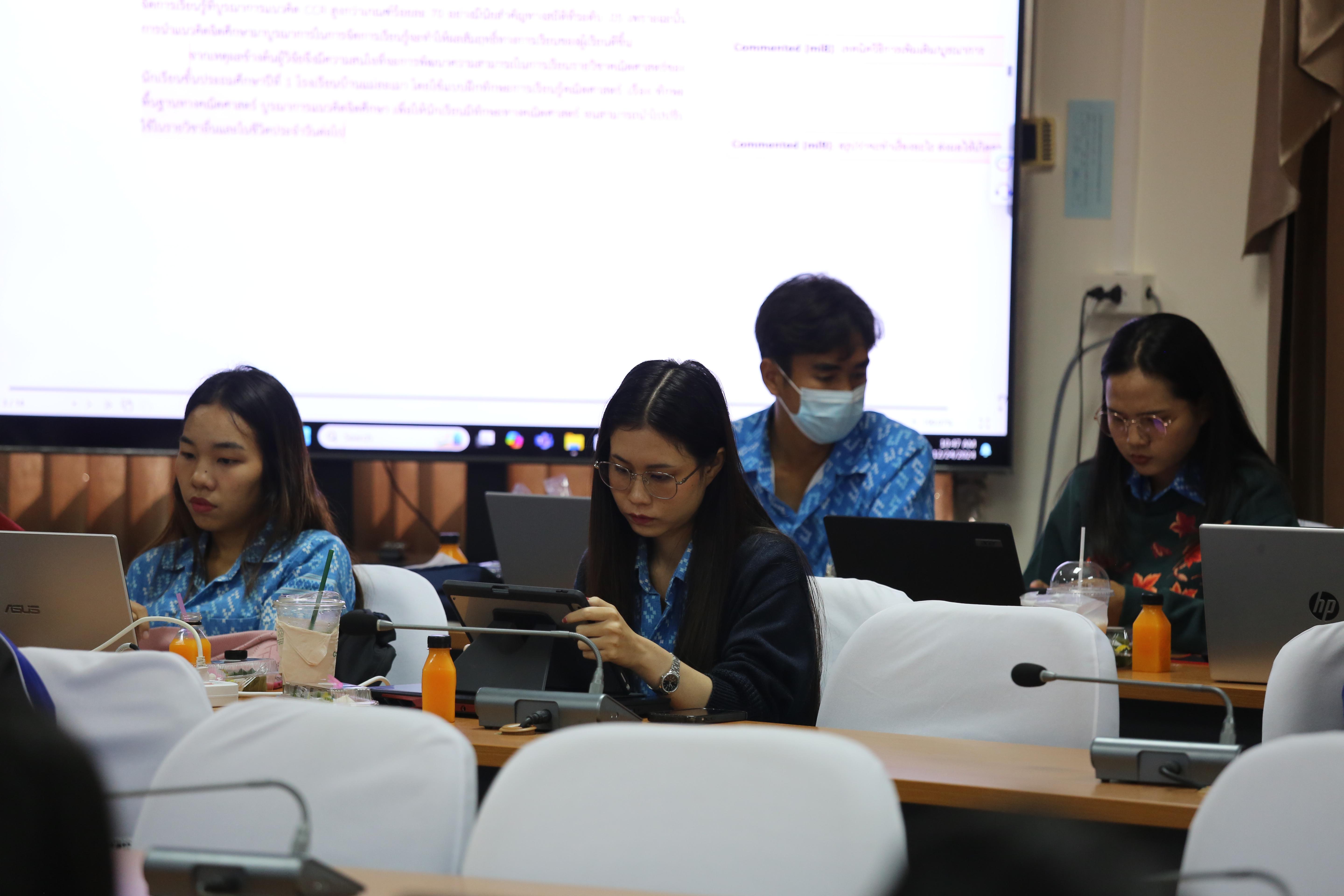 7. กิจกรรมการอบรมเชิงปฏิบัติการการเขียนบทความวิจัยของนักศึกษาเพื่อเผยเพชรในงานประชุมวิชาการะดับชาติ ในวันอังคาร ที่ 24 ธันวาคม พ.ศ. 2567 ณ ห้องประชุมใหญ่ ชั้น 2 คณะครุศาสตร์ มหาวิทยาลัยราชภัฏกำแพงเพชร