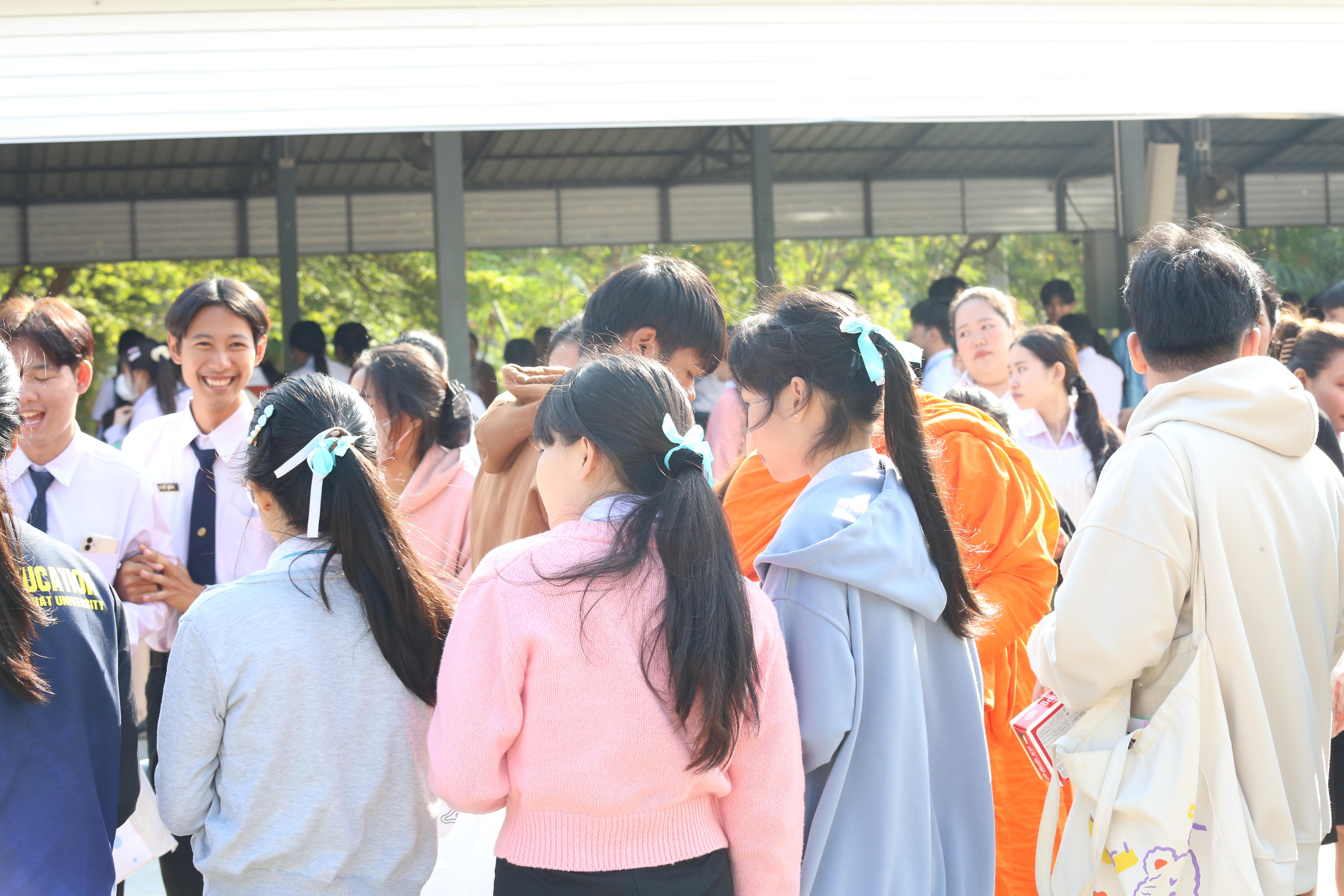 248. คณะครุศาสตร์จัดกิจกรรมทำบุญปีใหม่ ตักบาตรข้าวสารอาหารแห้ง วันที่ 24 ธันวาคม 2567 โดยมี รศ.ดร.บัณฑิต ฉัตรวิโรจน์ คณบดีคณะครุศาสตร์ เป็นประธานจุดธูปเทียนบูชาพระรัตนตรัย ณ อาคารนวัตกรรม ชั้น 2 คณะครุศาสตร์ มหาวิทยาลัยราชภัฏกำแพงเพชร