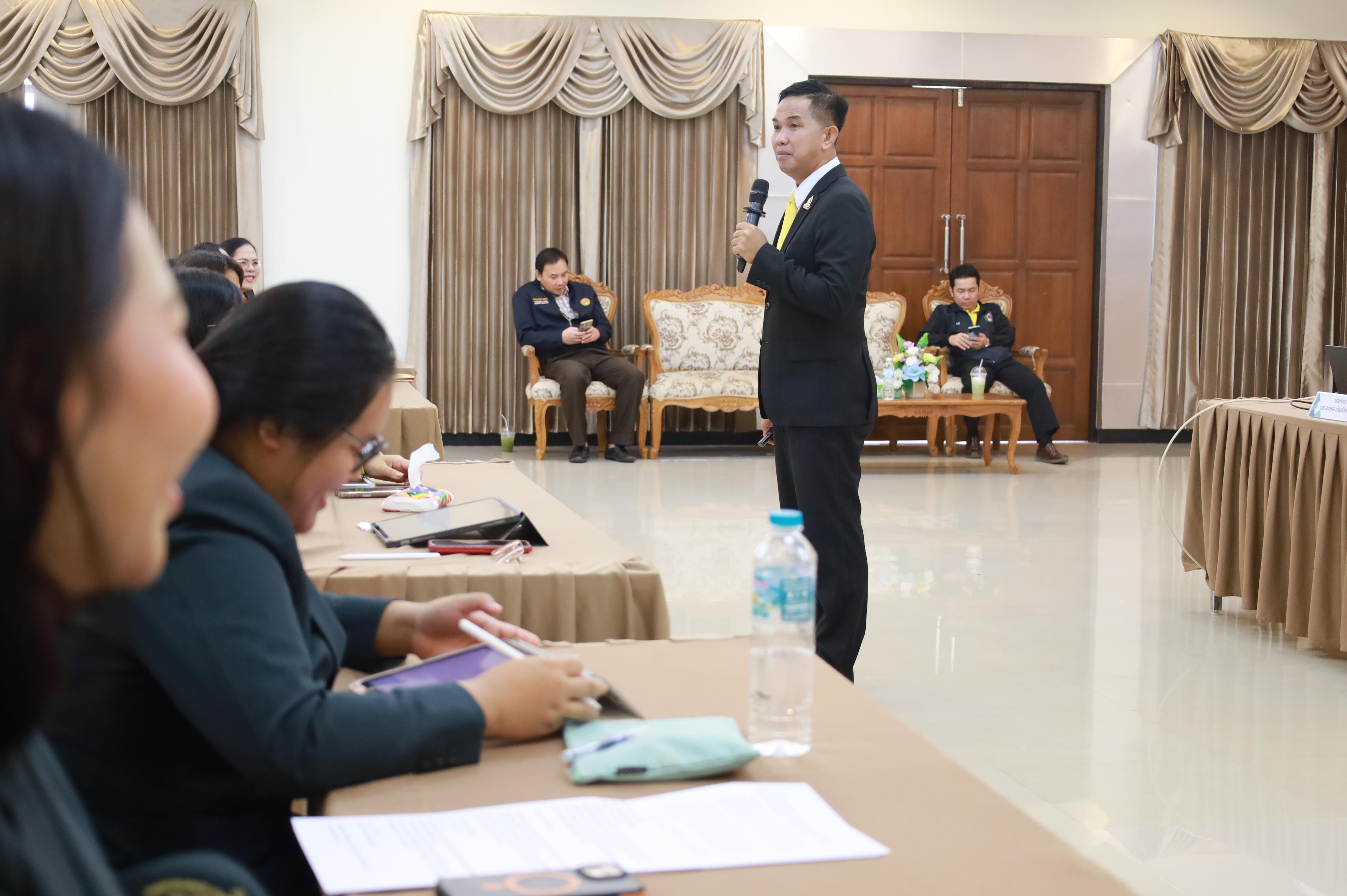 77. การพัฒนาภาวะผู้นำของนักบริหารมืออาชีพในยุคดิสรัปชั่น ซึ่งคณะกรรมการบัณฑิตศึกษาประจำสาขาวิชาการบริหารการศึกษา