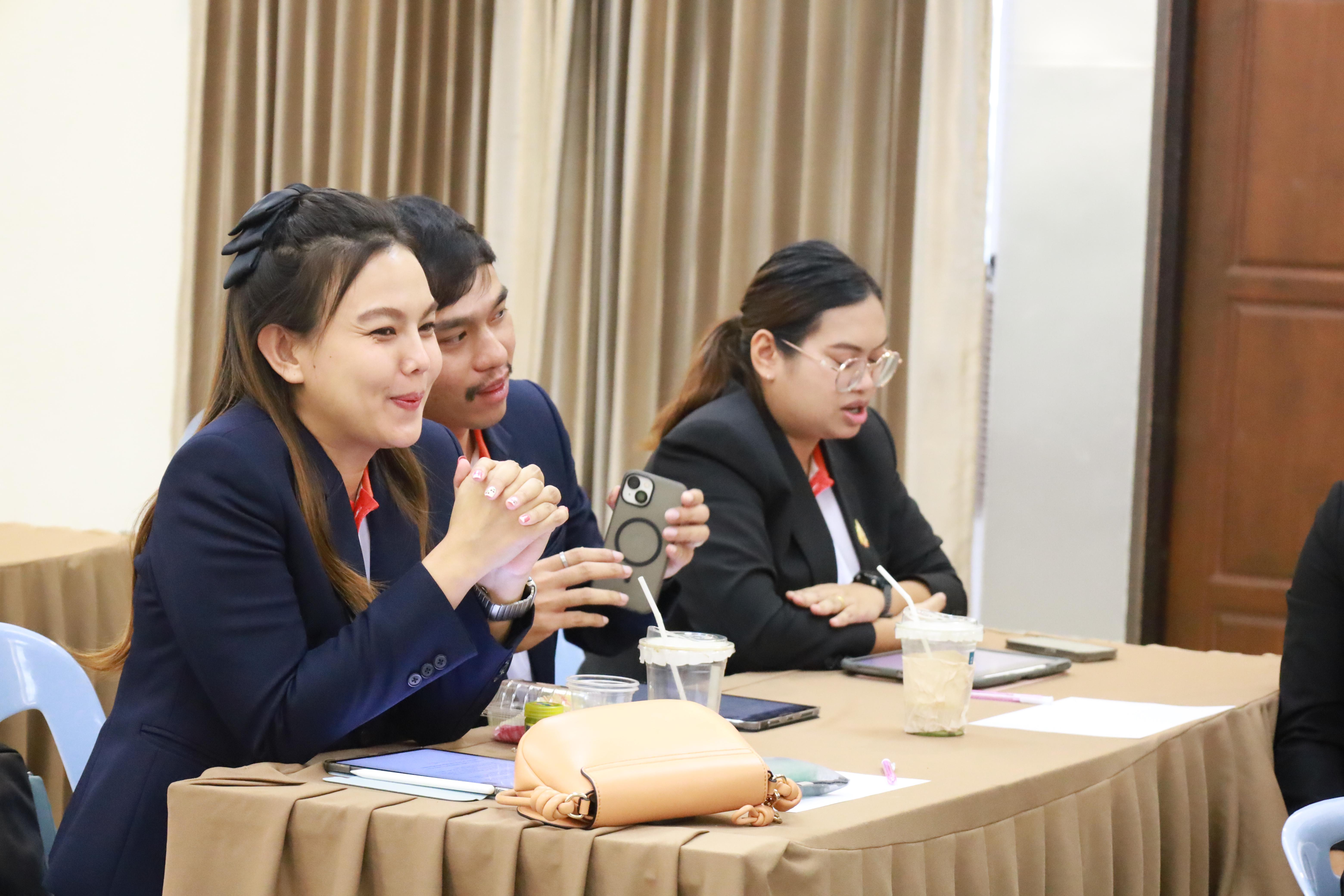 296. การพัฒนาภาวะผู้นำของนักบริหารมืออาชีพในยุคดิสรัปชั่น ซึ่งคณะกรรมการบัณฑิตศึกษาประจำสาขาวิชาการบริหารการศึกษา