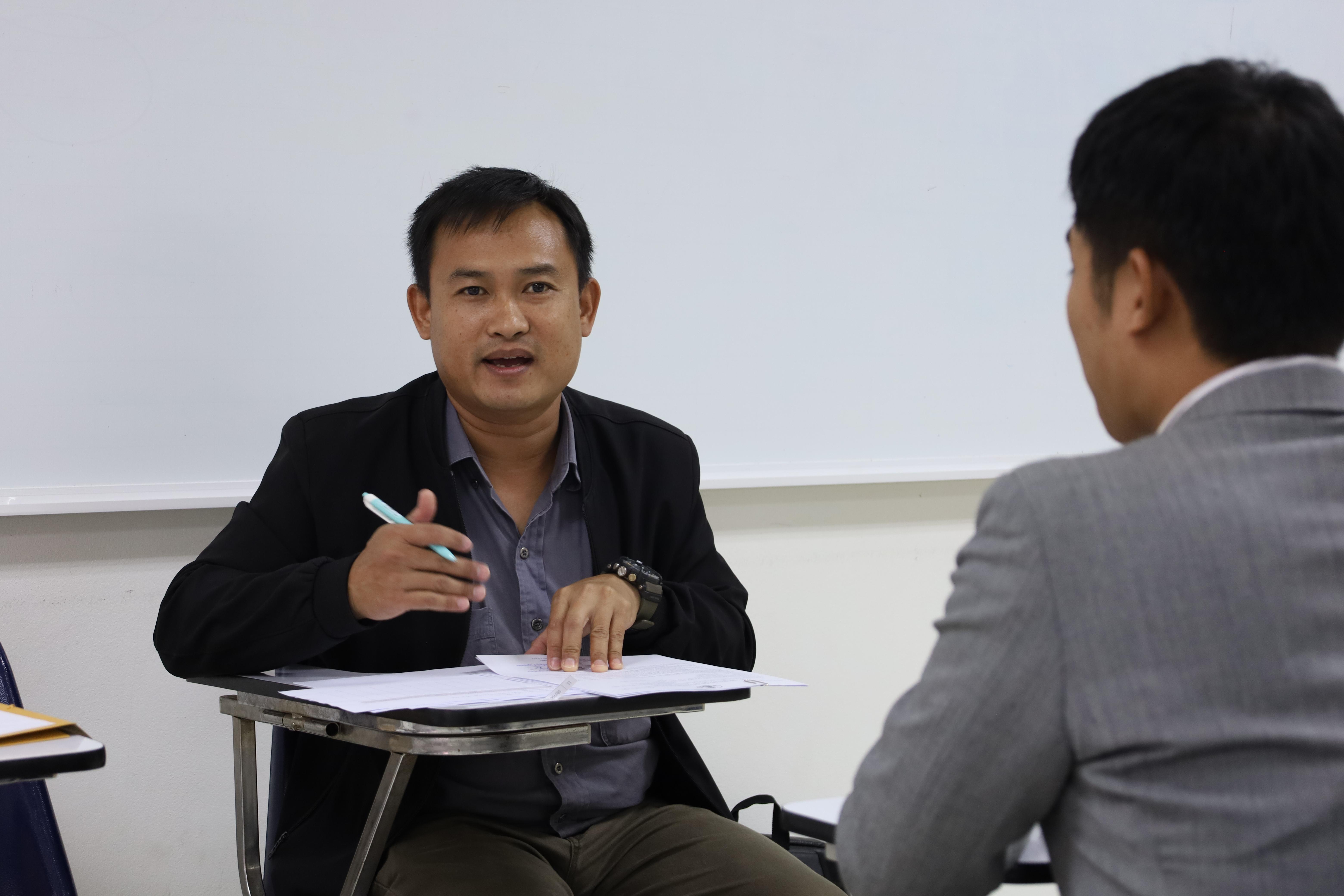 70. เมื่อวันที่ 23 สิงหาคม 2568 ผศ.ดร.ประจบ ขวัญมั่น คณบดีคณะครุศาสตร์พร้อมด้วยคณะผู้บริหาร คณะครุศาสตร์ ได้ลงพื้นที่ตรวจเยี่ยมการสอบคัดเลือกนักศึกษาเข้าศึกษาในหลักสูตรประกาศนียบัตรสาขาวิชาชีพครู ประจำปีการศึกษา 2568