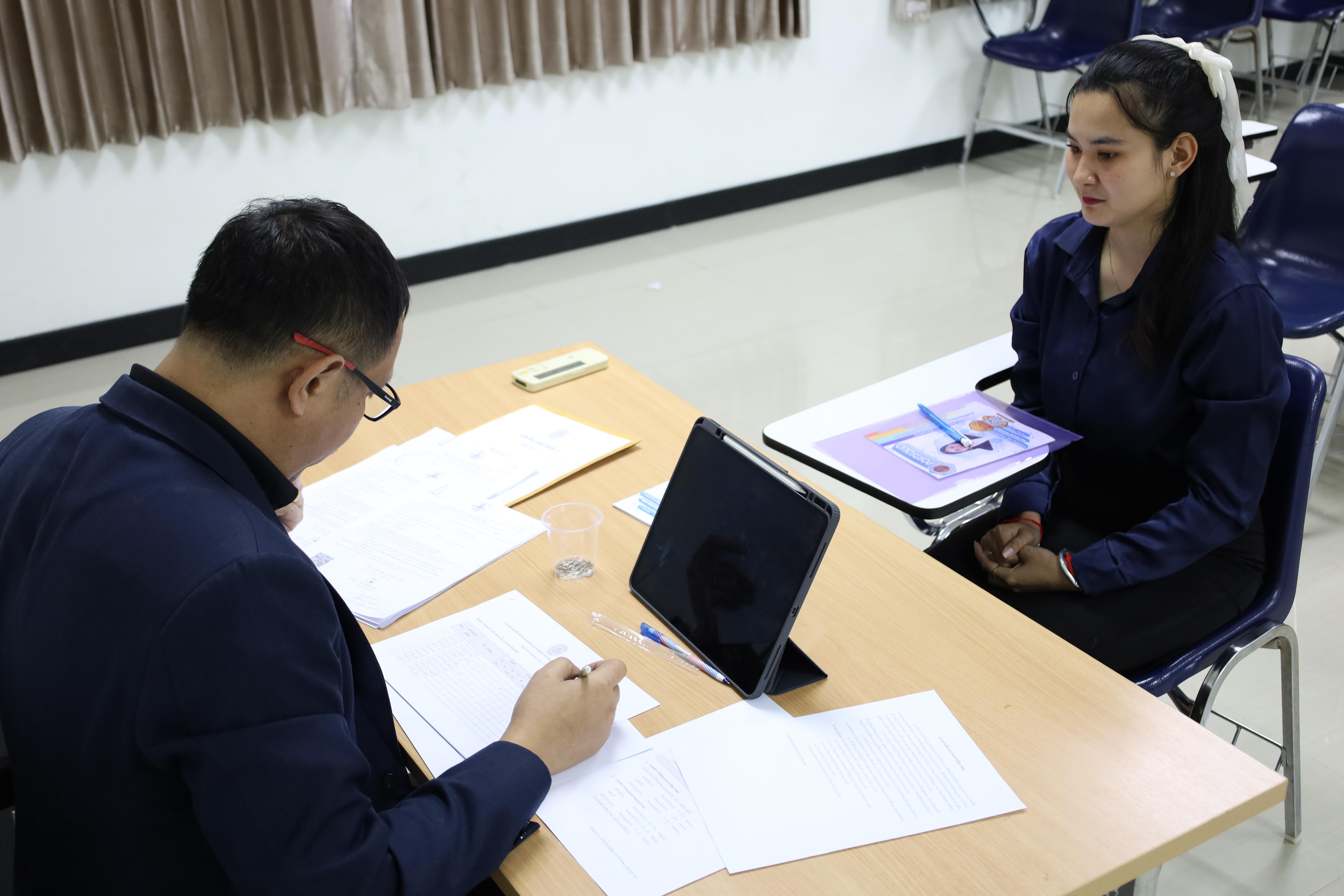 121. เมื่อวันที่ 23 สิงหาคม 2568 ผศ.ดร.ประจบ ขวัญมั่น คณบดีคณะครุศาสตร์พร้อมด้วยคณะผู้บริหาร คณะครุศาสตร์ ได้ลงพื้นที่ตรวจเยี่ยมการสอบคัดเลือกนักศึกษาเข้าศึกษาในหลักสูตรประกาศนียบัตรสาขาวิชาชีพครู ประจำปีการศึกษา 2568